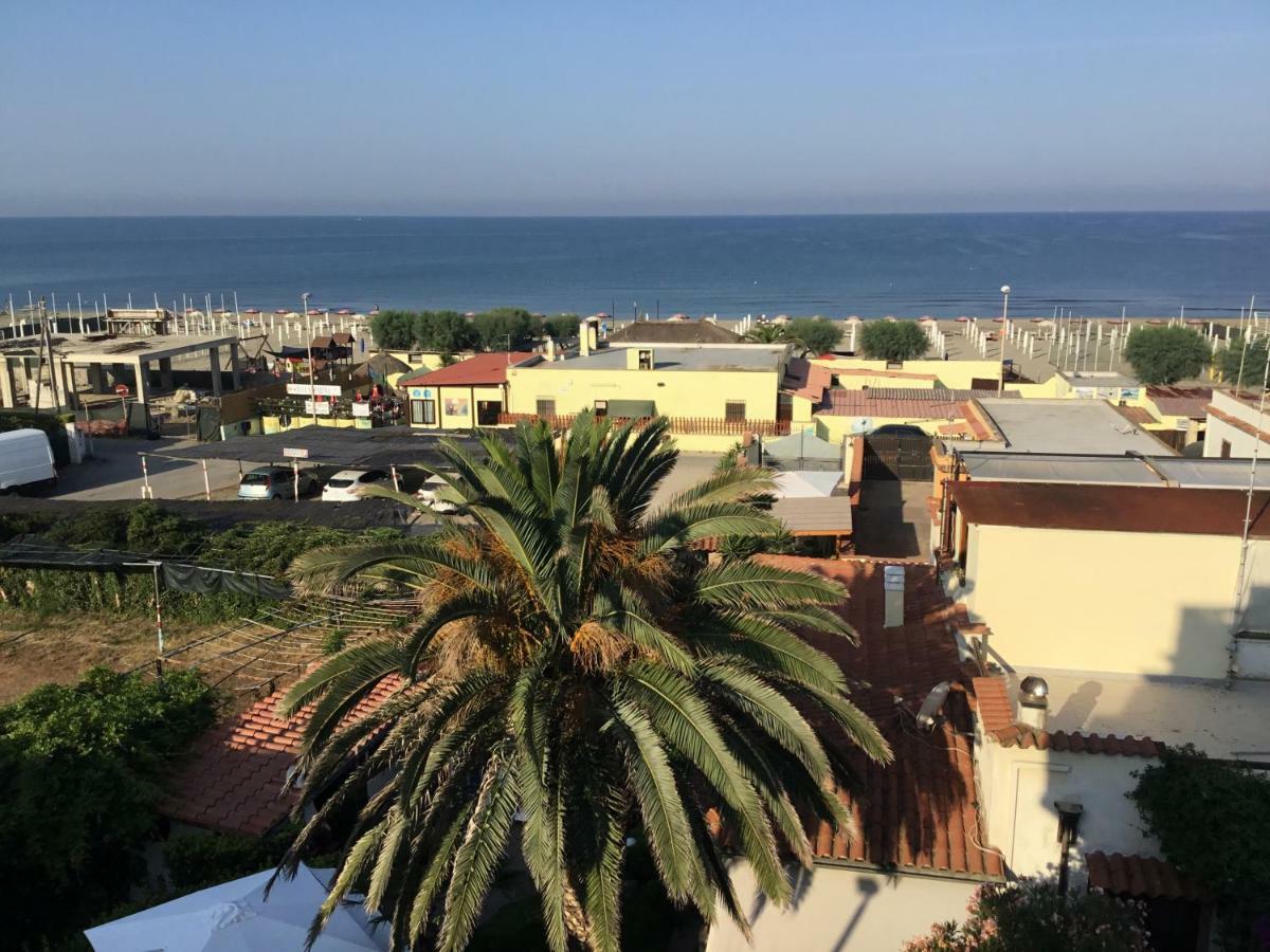 Beach House Apartment Passoscuro Exterior foto